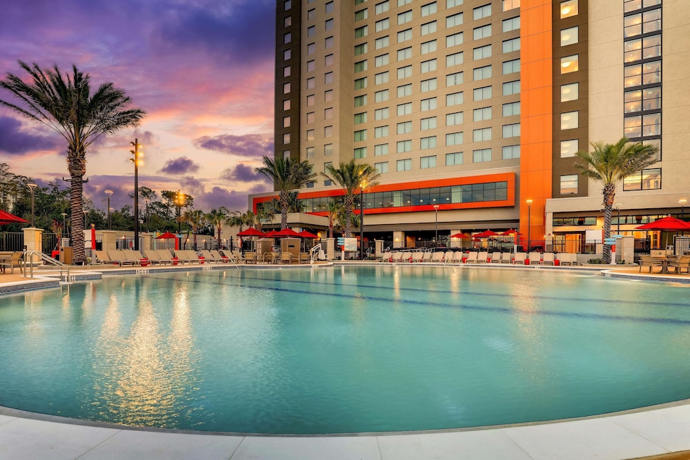 Drury Plaza Hotel Orlando - Disney Springs Area — Swimming pool in Lake Buena Vista, Florida