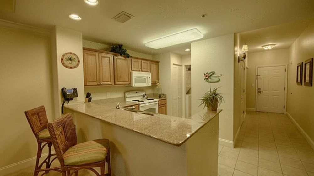 Blue Heron Beach Resort — Hotel rooms in Orlando, Florida