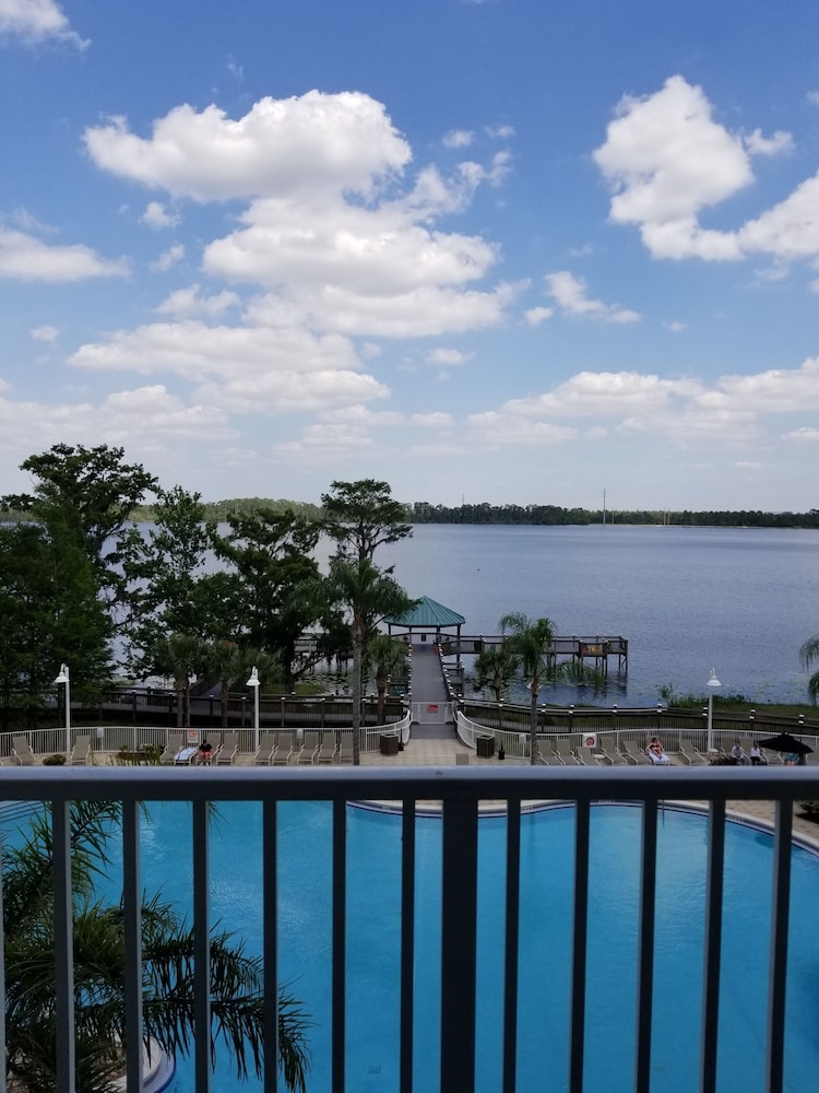 Blue Heron Beach Resort — Swimming pool in Orlando, Florida