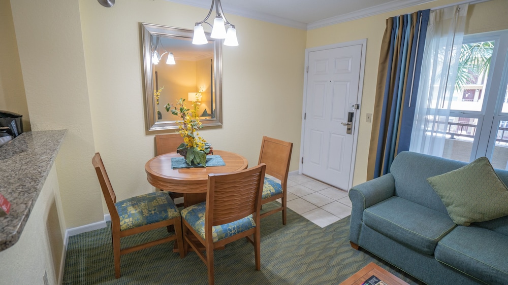Blue Tree Resort at Lake Buena Vista — Hotel rooms in Orlando, Florida