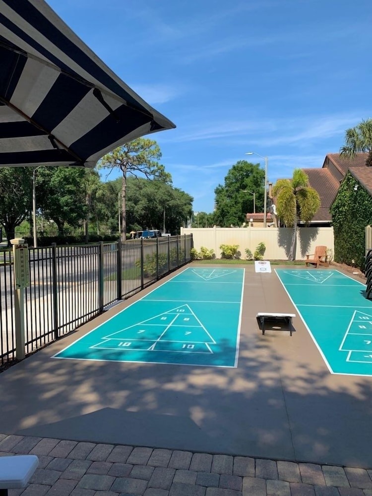 Blue Tree Resort at Lake Buena Vista — Swimming pool in Orlando, Florida