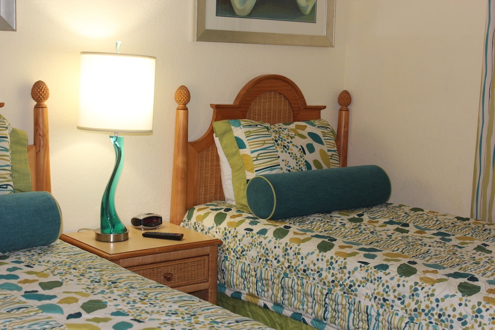 Blue Tree Resort at Lake Buena Vista — Hotel rooms in Orlando, Florida