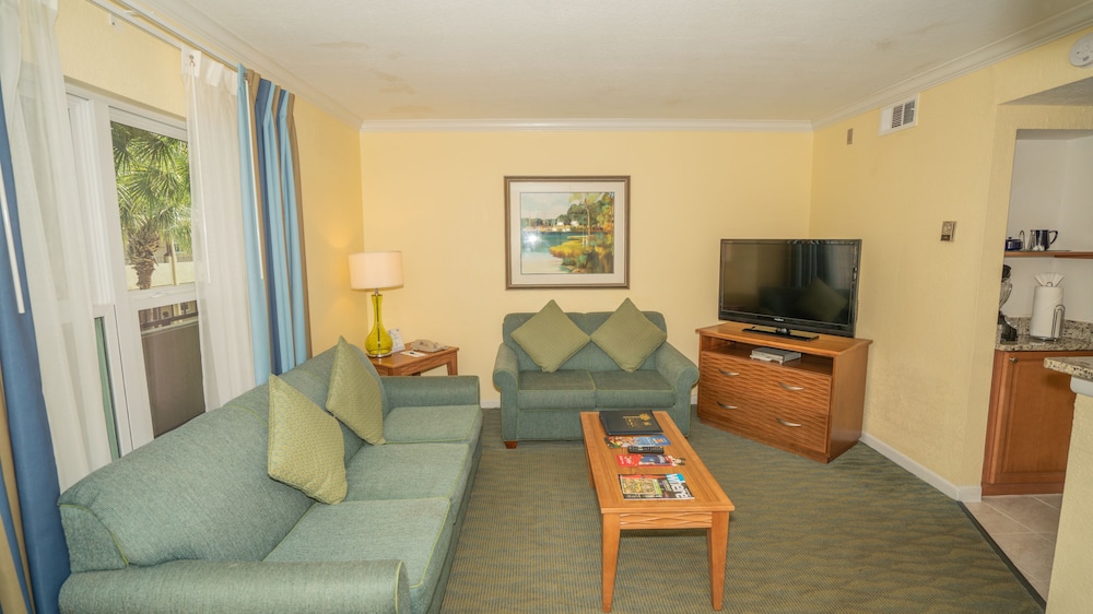 Blue Tree Resort at Lake Buena Vista — Hotel rooms in Orlando, Florida