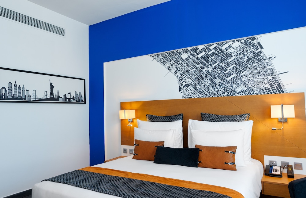 TRYP by Wyndham Dubai — Hotel rooms in Dubai