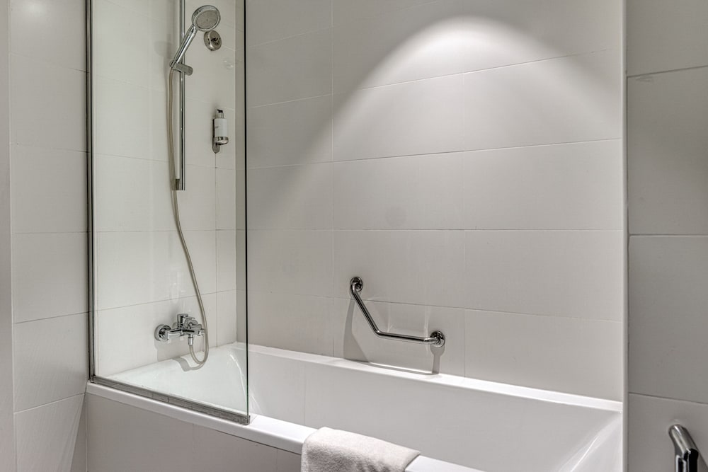 TRYP by Wyndham Dubai — Hotel rooms in Dubai