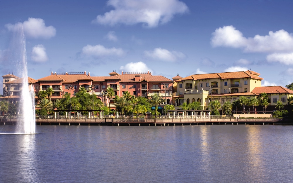 Club Wyndham Bonnet Creek — Hotel building in Walt Disney World Resort, Florida