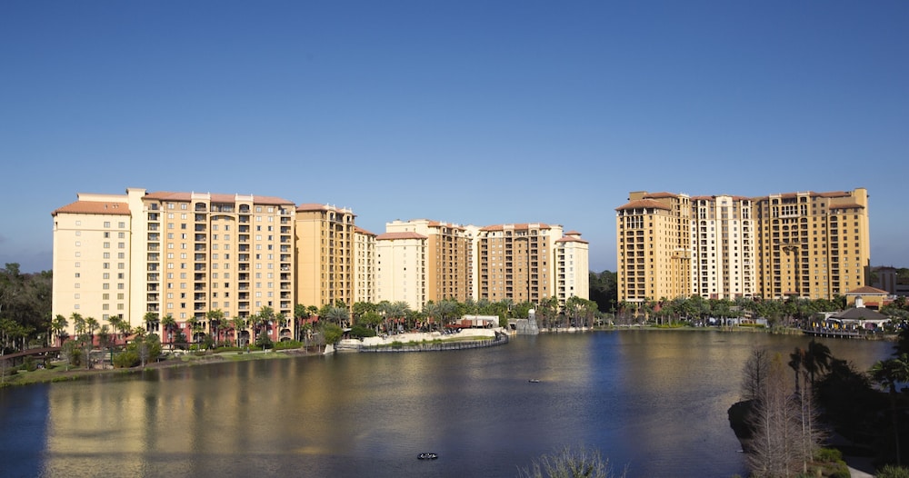Club Wyndham Bonnet Creek — Hotel building in Walt Disney World Resort, Florida