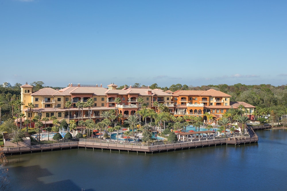Club Wyndham Bonnet Creek — Hotel building in Walt Disney World Resort, Florida