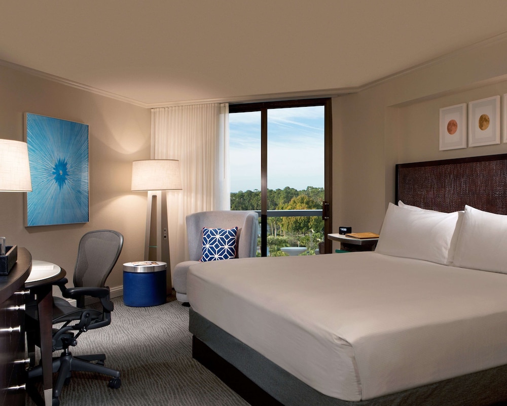 Hilton Orlando Buena Vista Palace - Disney Springs® Area — Hotel rooms in Lake Buena Vista, Florida