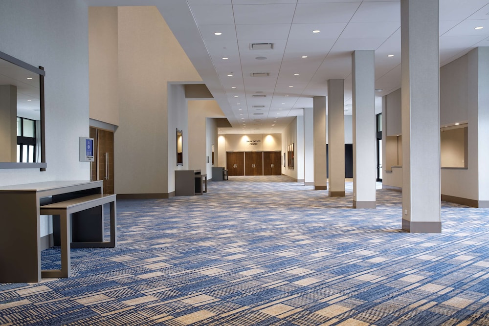 Hilton Orlando Buena Vista Palace - Disney Springs® Area — Hotel building in Lake Buena Vista, Florida