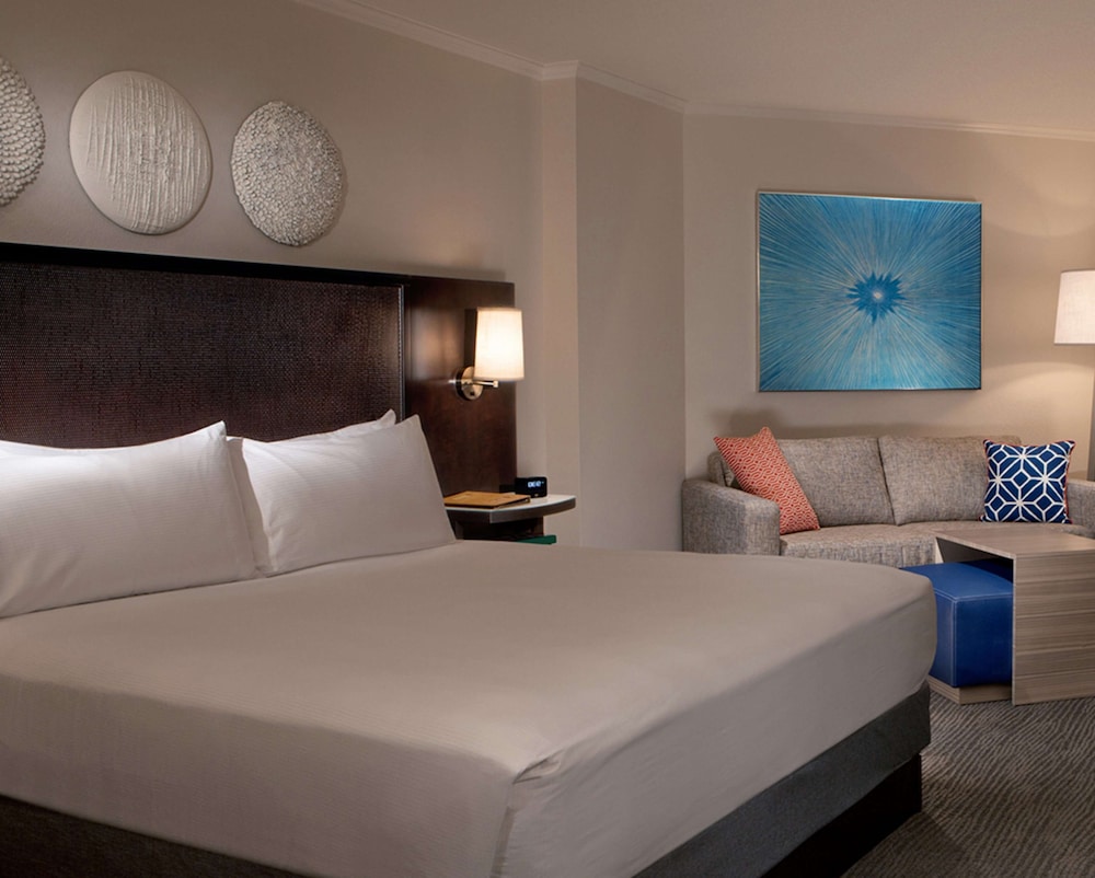 Hilton Orlando Buena Vista Palace - Disney Springs® Area — Hotel rooms in Lake Buena Vista, Florida