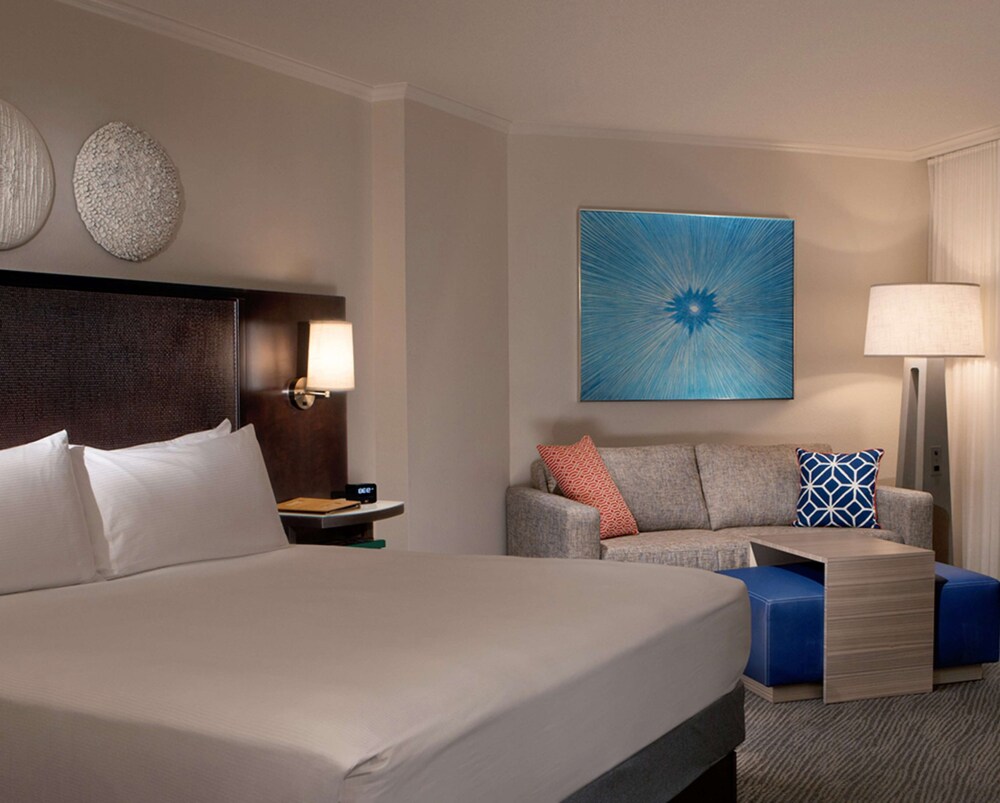 Hilton Orlando Buena Vista Palace - Disney Springs® Area — Hotel rooms in Lake Buena Vista, Florida