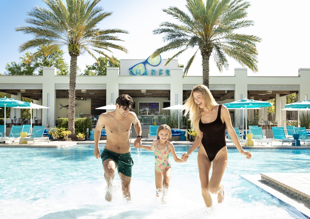 Hilton Orlando Buena Vista Palace - Disney Springs® Area — Swimming pool in Lake Buena Vista, Florida