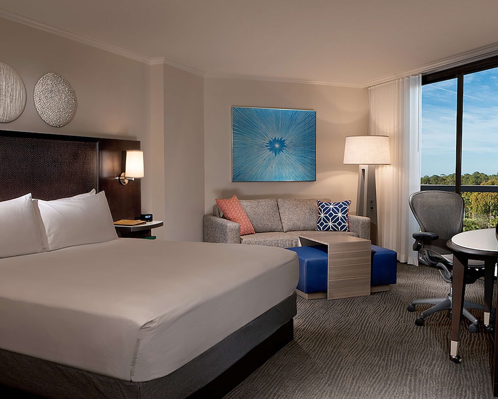 Hilton Orlando Buena Vista Palace - Disney Springs® Area — Hotel rooms in Lake Buena Vista, Florida