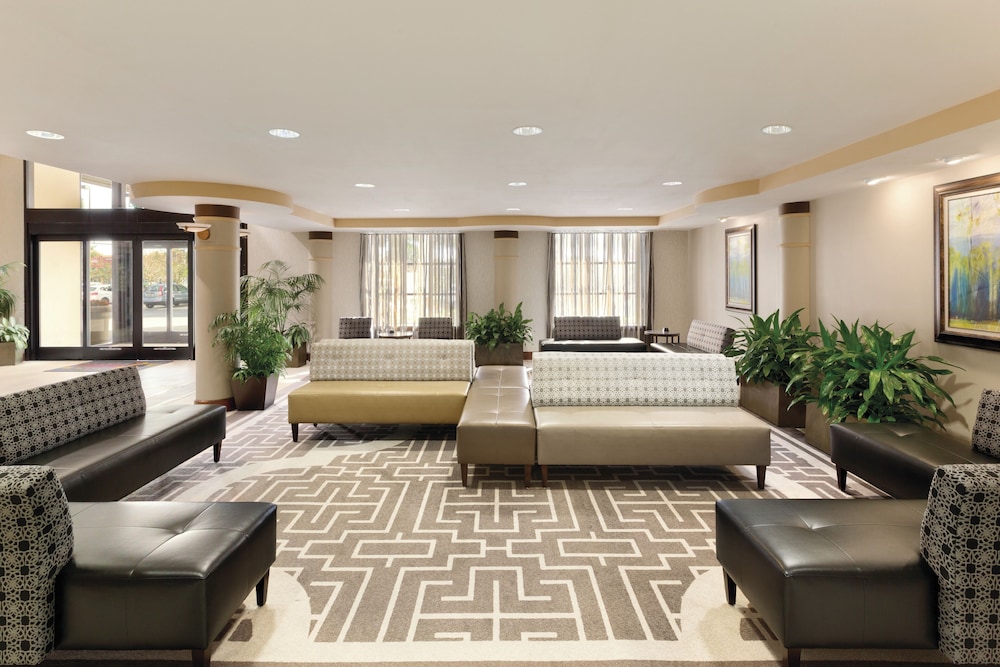 Buena Vista Suites Orlando — Hotel rooms in Orlando, Florida