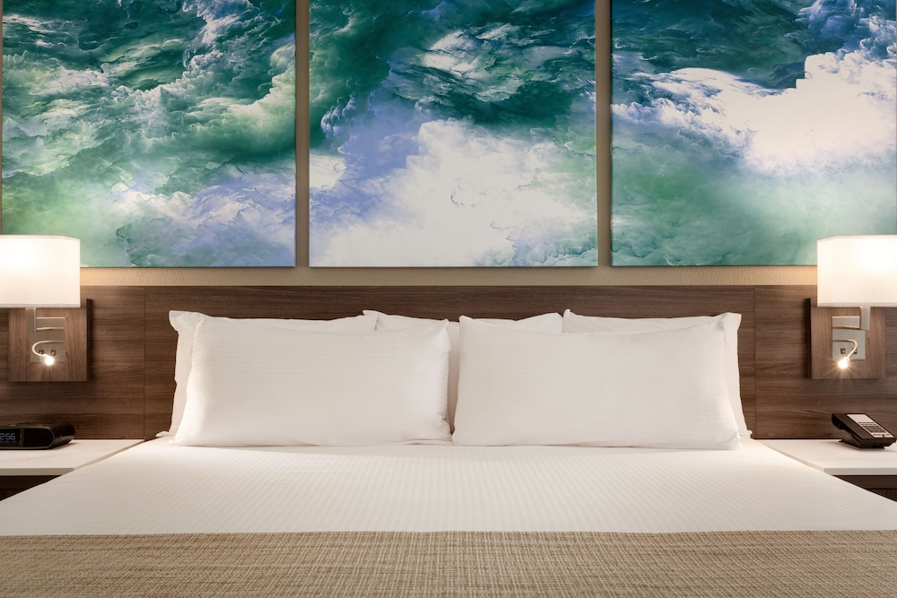 Buena Vista Suites Orlando — Hotel rooms in Orlando, Florida