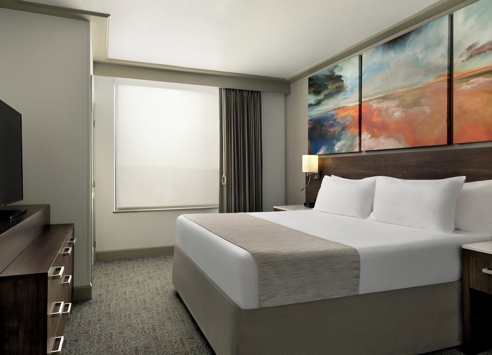 Buena Vista Suites Orlando — Hotel rooms in Orlando, Florida