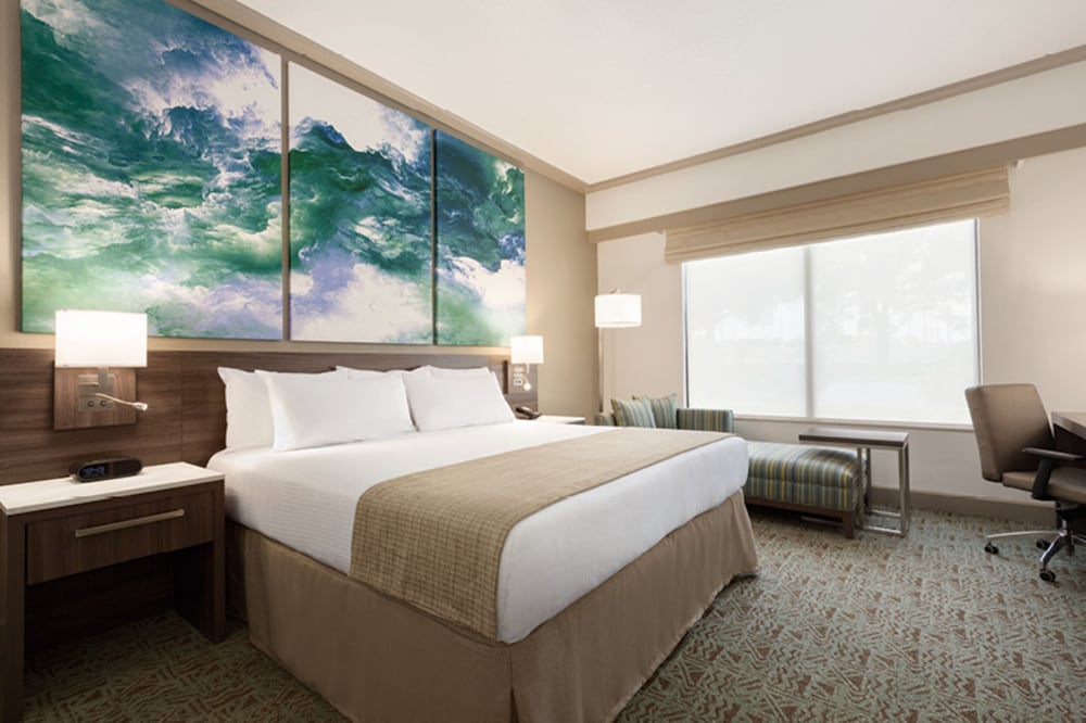 Buena Vista Suites Orlando — Hotel rooms in Orlando, Florida