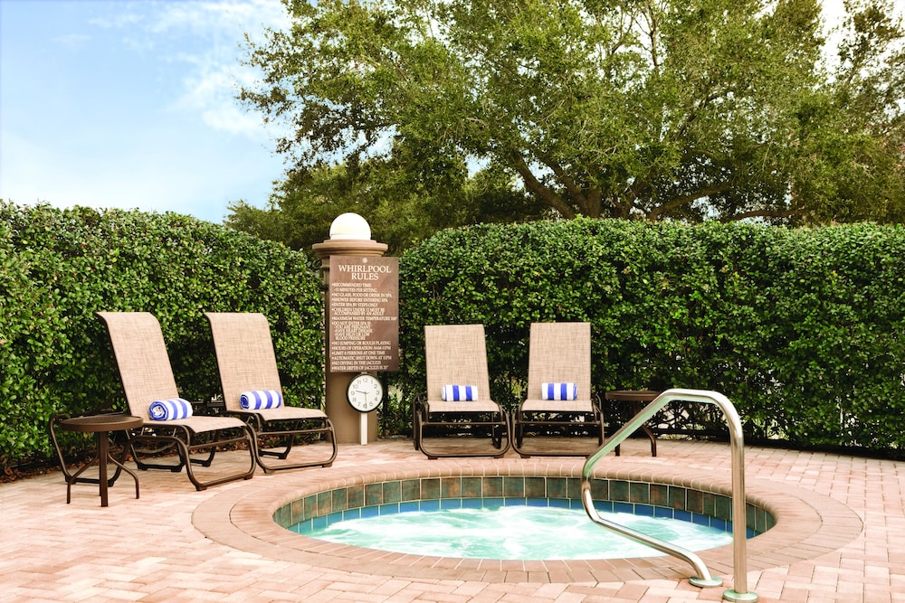 Buena Vista Suites Orlando — Swimming pool in Orlando, Florida