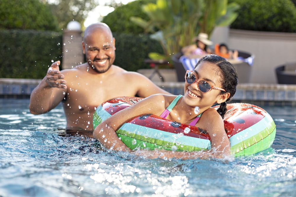 Buena Vista Suites Orlando — Swimming pool in Orlando, Florida