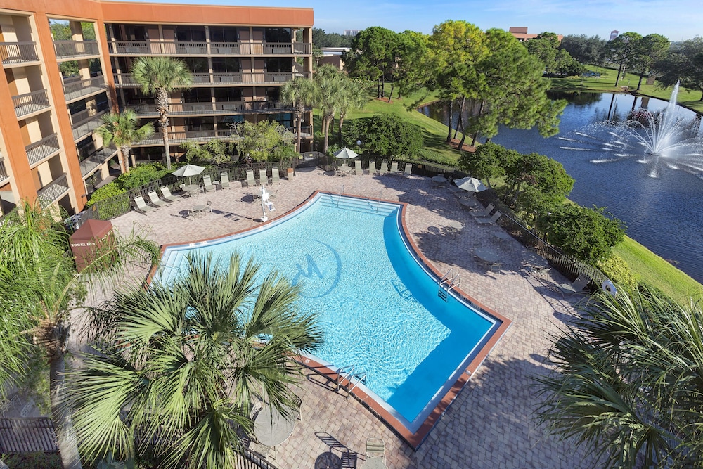 Rosen Inn Lake Buena Vista — Swimming pool in Orlando, Florida