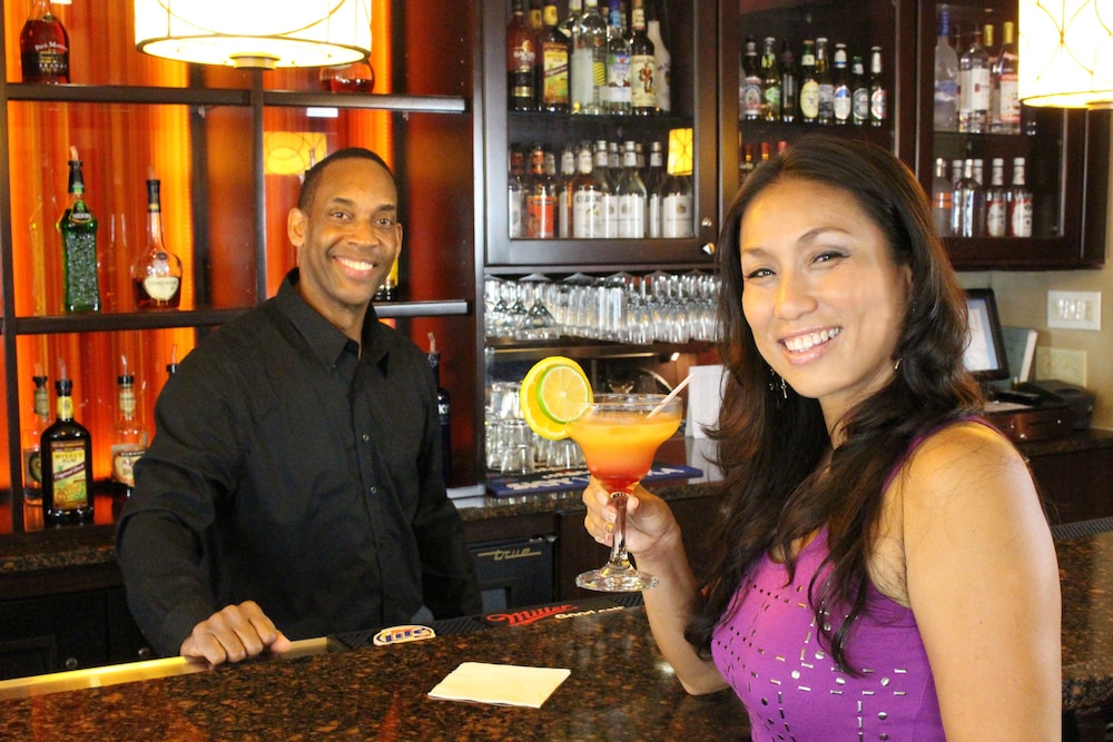 Rosen Inn Lake Buena Vista — Restaurant & bars in Orlando, Florida