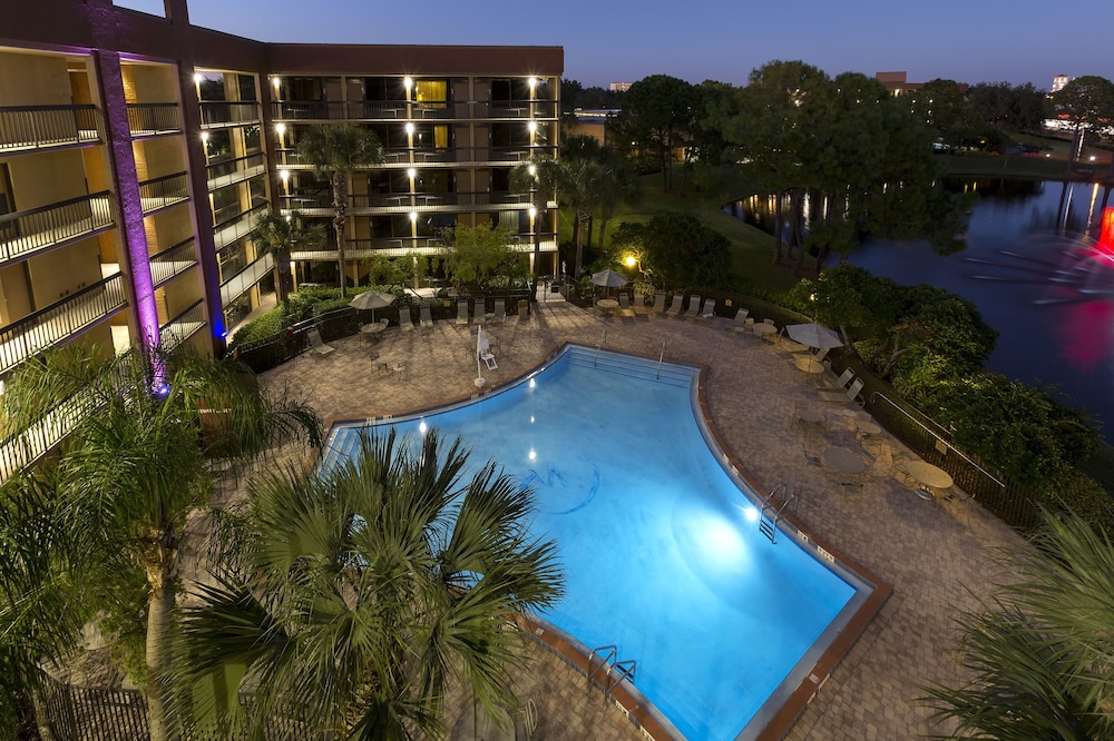 Rosen Inn Lake Buena Vista — Swimming pool in Orlando, Florida