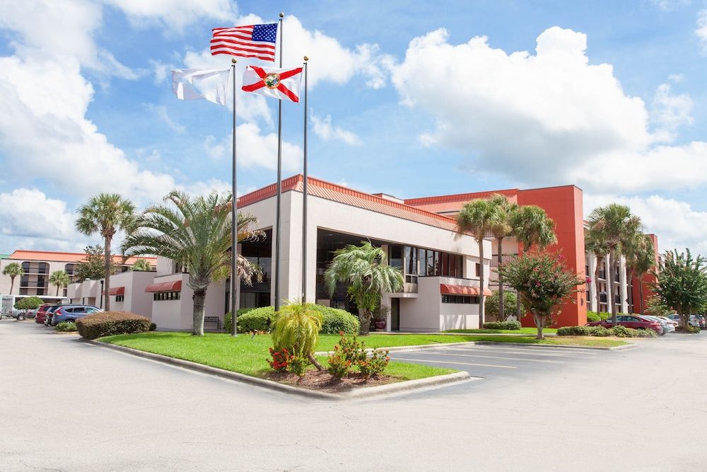 Grand Hotel Orlando at Universal Blvd - Shuttle to Theme Parks