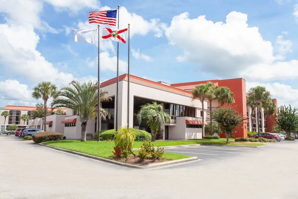 Grand Hotel Orlando at Universal Blvd - Shuttle to Theme Parks
