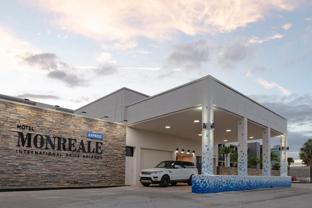 Hotel Monreale Express International Drive Orlando — Hotel building in Orlando, Florida