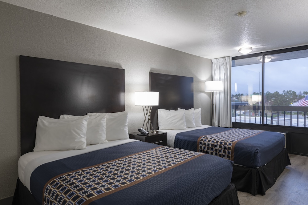 Hotel Monreale Express International Drive Orlando — Hotel rooms in Orlando, Florida