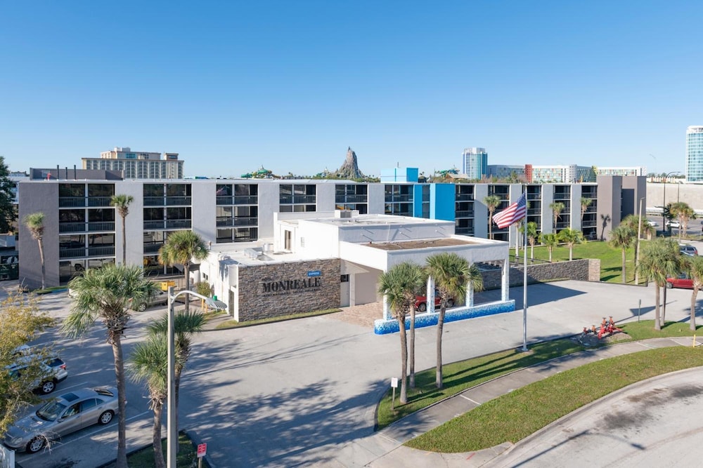 Hotel Monreale Express International Drive Orlando — Hotel building in Orlando, Florida