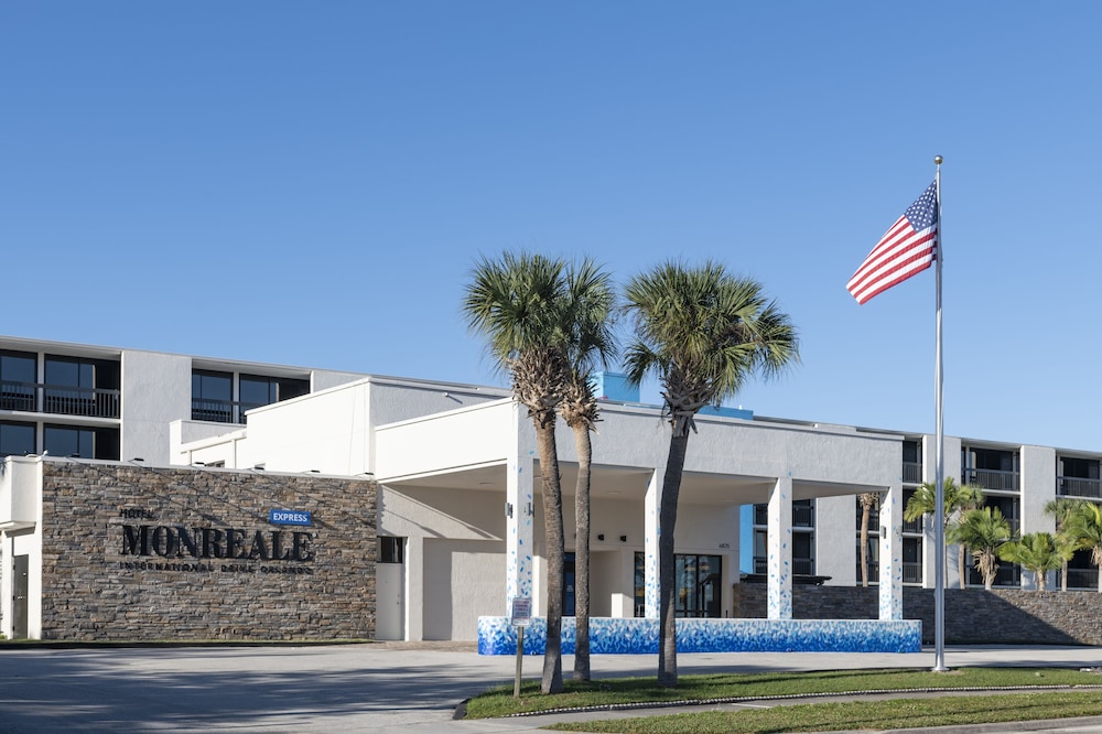 Hotel Monreale Express International Drive Orlando — Hotel building in Orlando, Florida