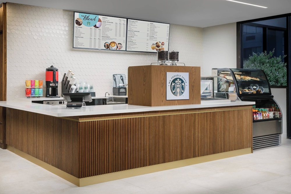 Courtyard by Marriott Lake Buena Vista at Vista Centre — Restaurant & bars in Orlando, Florida