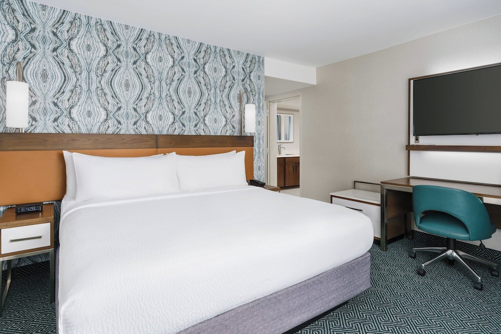 Courtyard by Marriott Orlando Downtown — Hotel rooms in Orlando, Florida