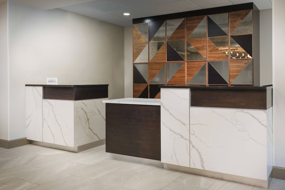 Courtyard by Marriott Orlando Downtown — Restaurant & bars in Orlando, Florida
