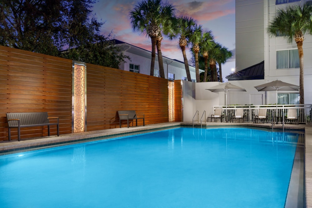 Courtyard by Marriott Orlando Downtown — Swimming pool in Orlando, Florida