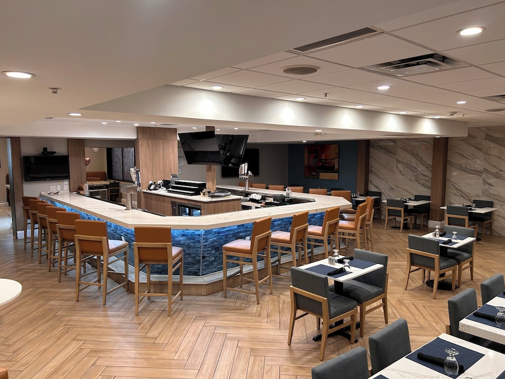 Crowne Plaza Orlando - Downtown by IHG — Restaurant & bars in Orlando, Florida