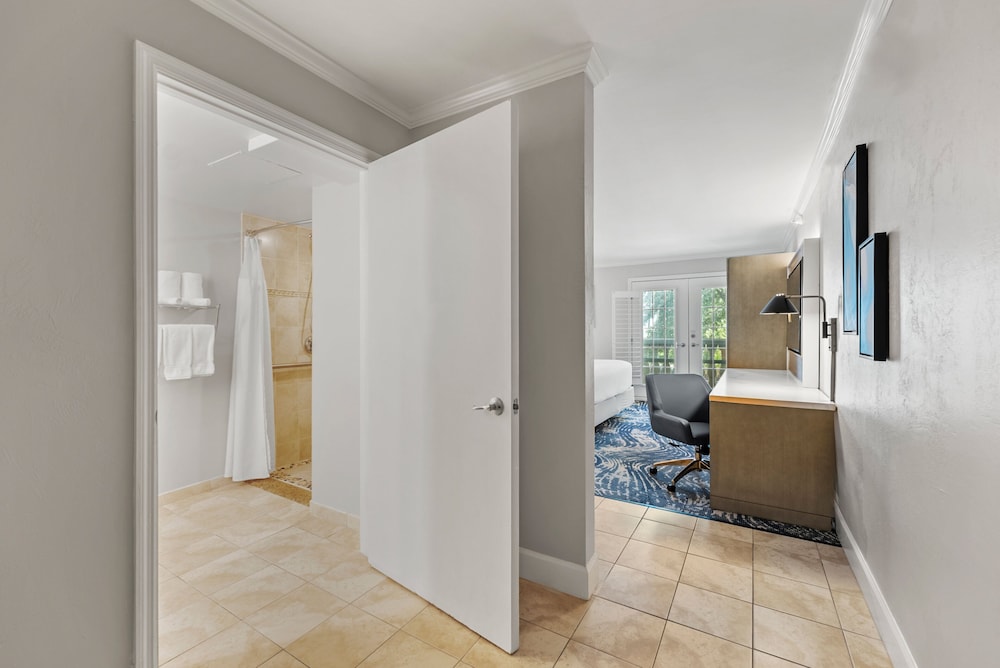 Crowne Plaza Orlando - Downtown by IHG — Hotel rooms in Orlando, Florida
