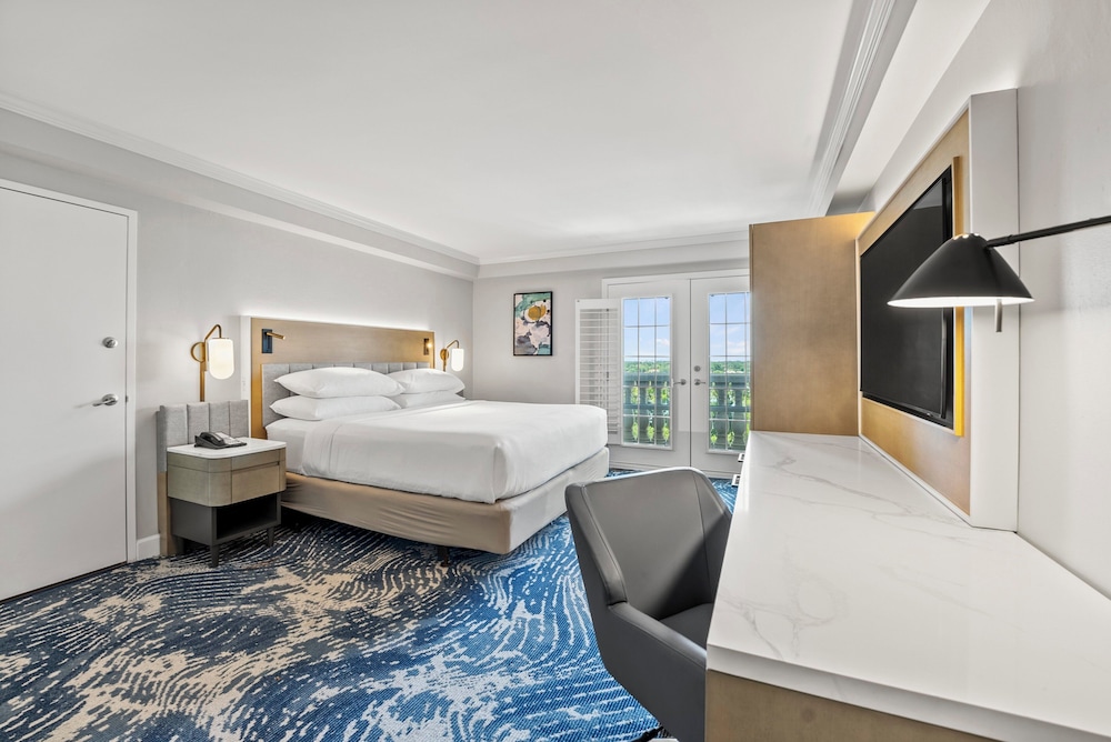 Crowne Plaza Orlando - Downtown by IHG — Hotel rooms in Orlando, Florida
