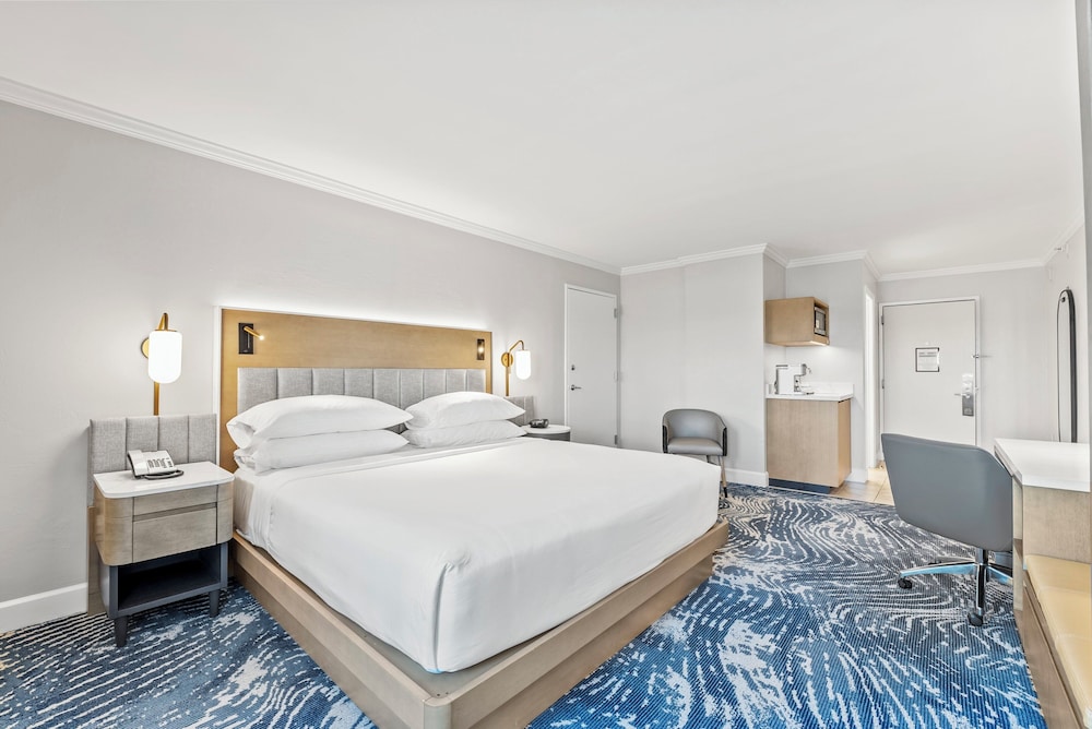 Crowne Plaza Orlando - Downtown by IHG — Hotel rooms in Orlando, Florida