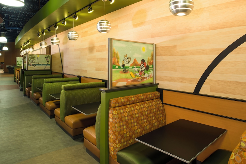 Disney's All Star Sports Resort — Restaurant & bars in Walt Disney World Resort, Florida