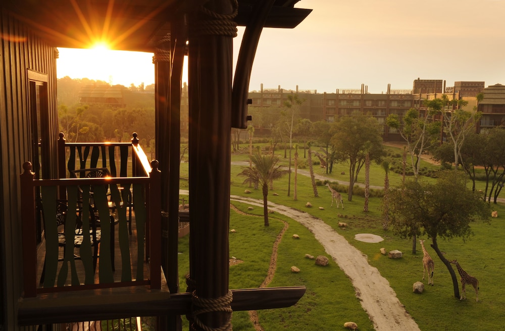 Disney's Animal Kingdom Villas - Kidani Village — Hotel building in Kissimmee, Florida