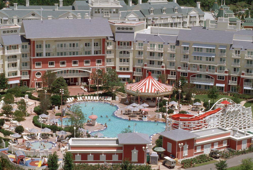 Disney's BoardWalk Inn — Swimming pool in Walt Disney World Resort, Florida
