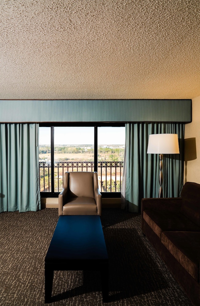 DoubleTree by Hilton Orlando Theme Park Resort — Hotel rooms in Orlando, Florida