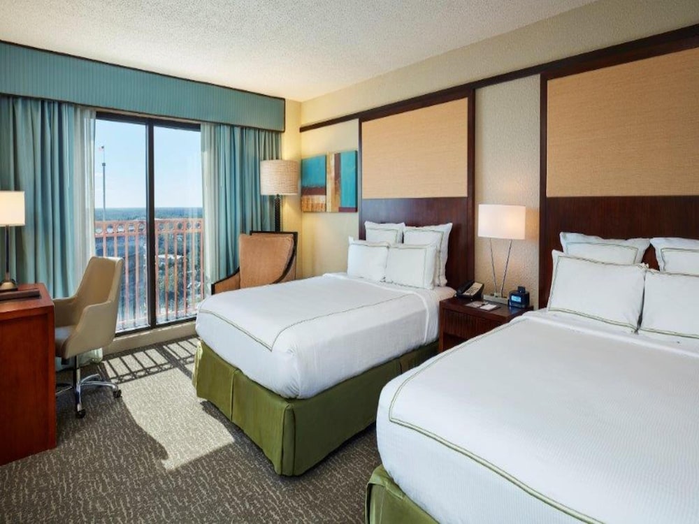 DoubleTree by Hilton Orlando Theme Park Resort — Hotel rooms in Orlando, Florida