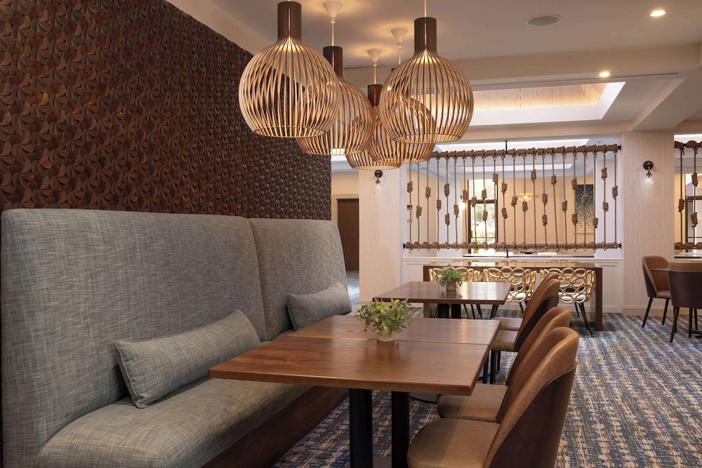 DoubleTree Suites by Hilton Orlando - Disney Springs® Area — Restaurant & bars in Lake Buena Vista, Florida