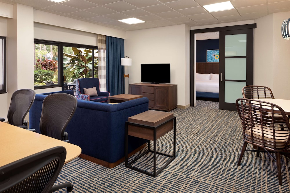 DoubleTree Suites by Hilton Orlando - Disney Springs® Area — Hotel rooms in Lake Buena Vista, Florida