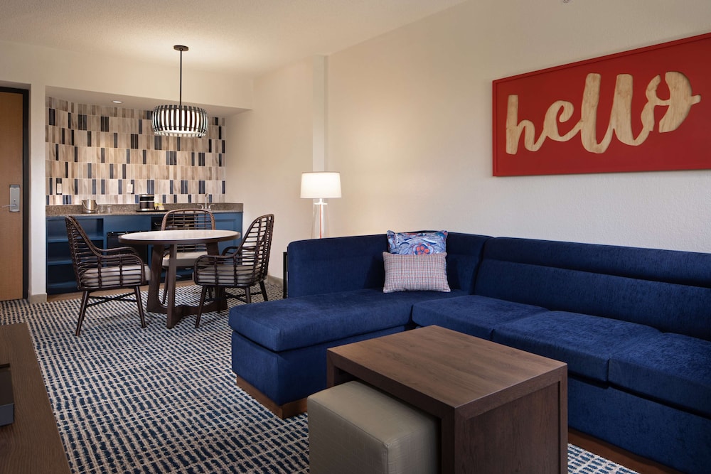 DoubleTree Suites by Hilton Orlando - Disney Springs® Area — Hotel rooms in Lake Buena Vista, Florida