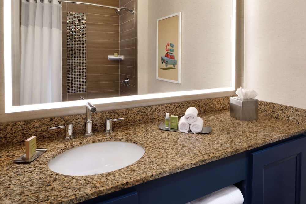 DoubleTree Suites by Hilton Orlando - Disney Springs® Area — Hotel rooms in Lake Buena Vista, Florida
